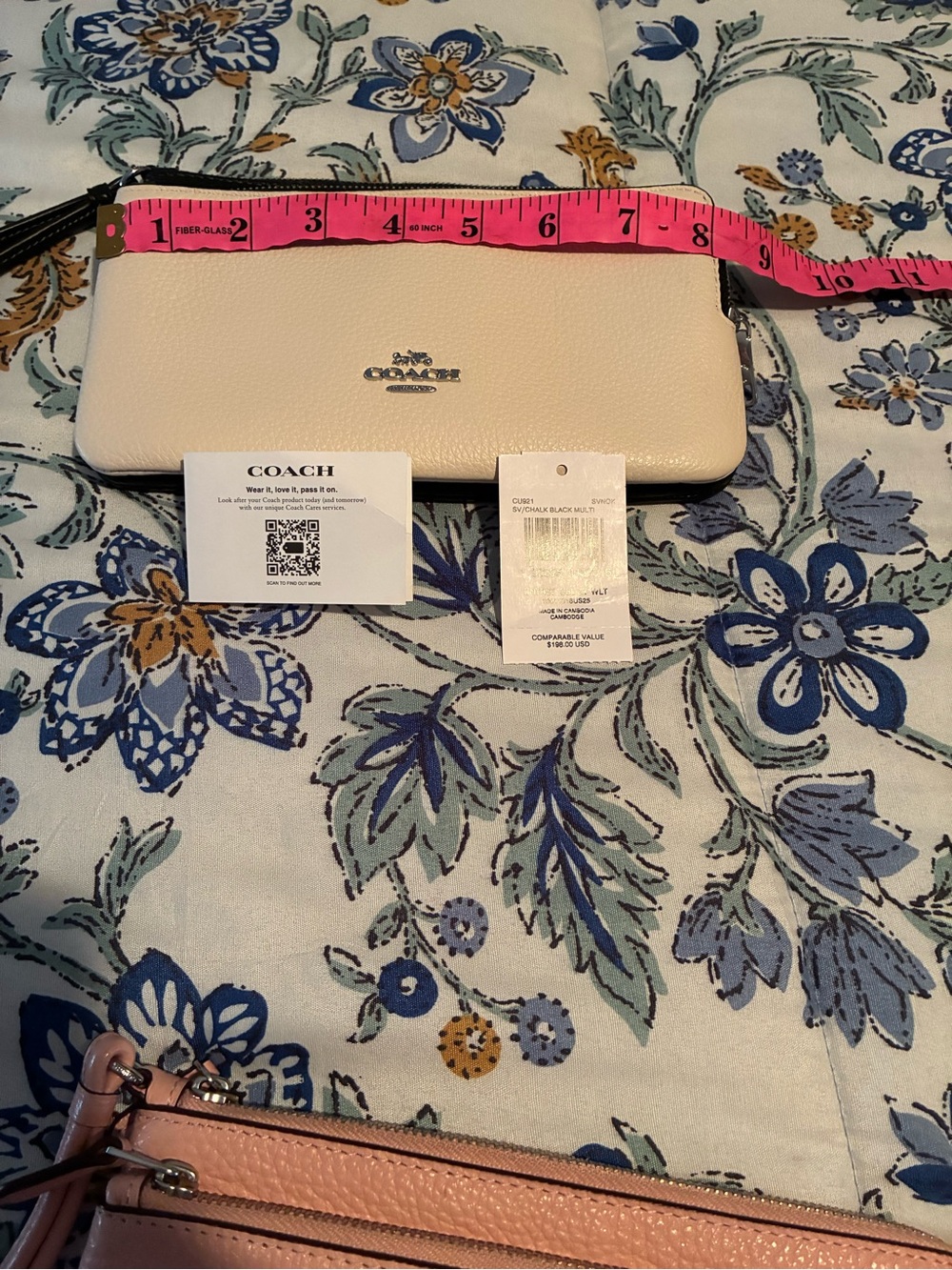 Coach Pebbled Leather Wristlet in Cream and Black - Picture 2 of 8